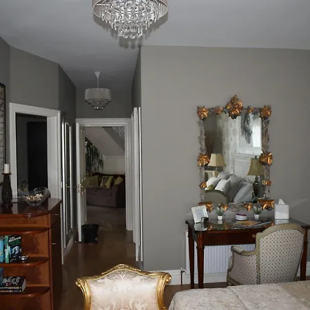 カントリーハウス Ballybur *